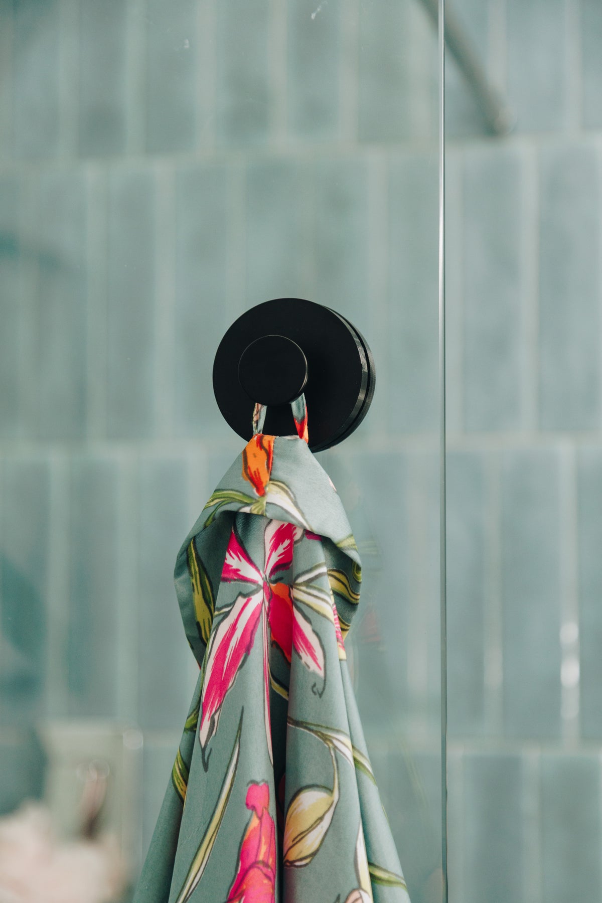 Klik Magnetic Shower Hook