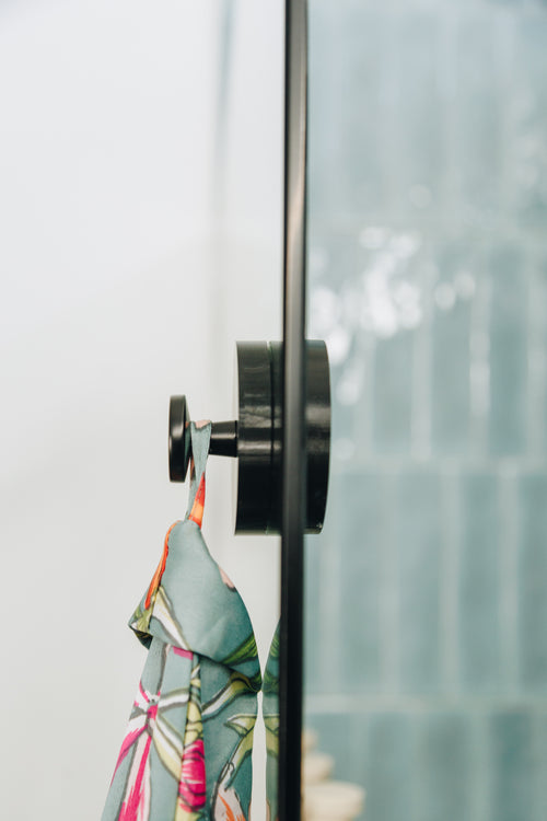 Klik Magnetic Shower Hook