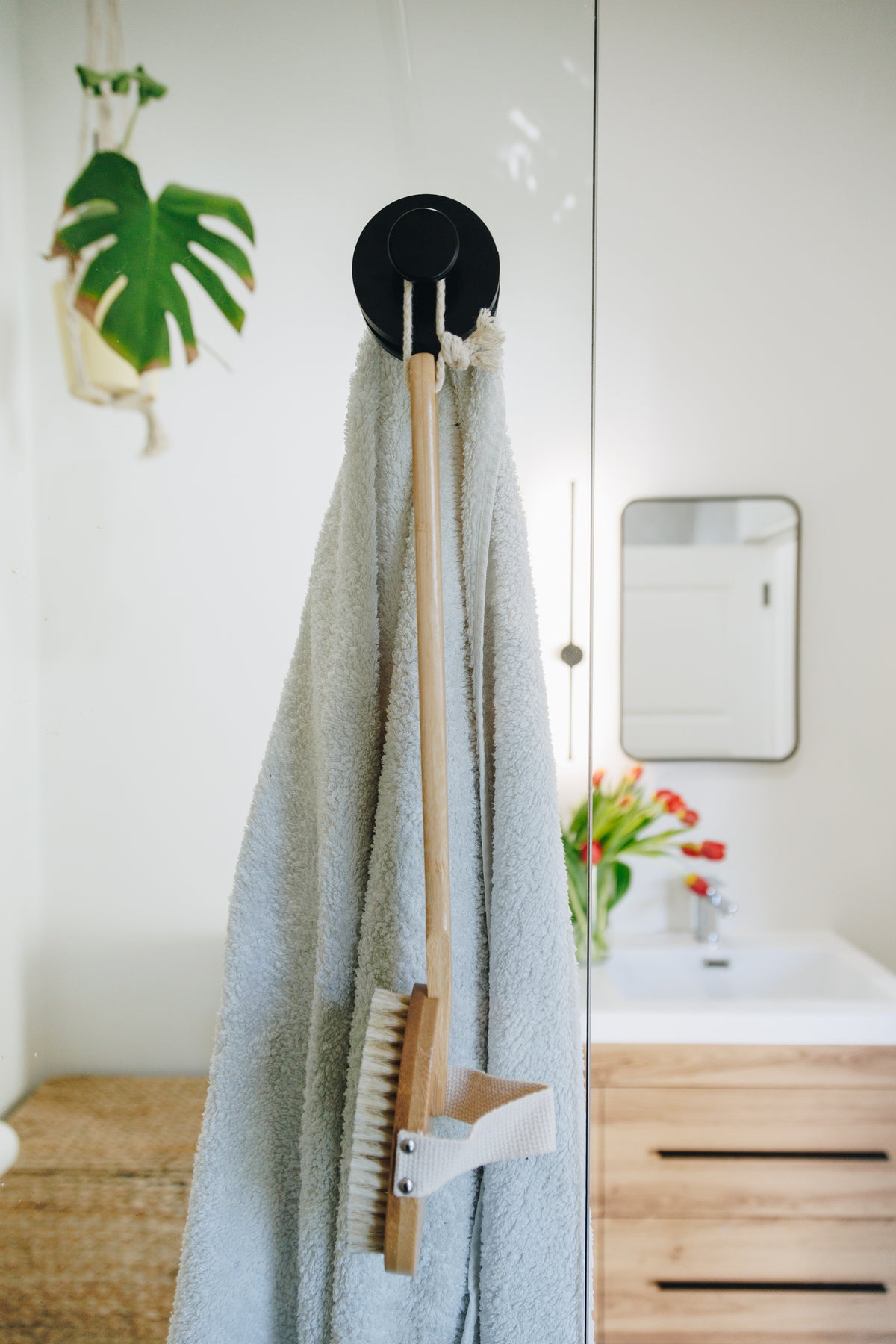 Klik Magnetic Shower Hook